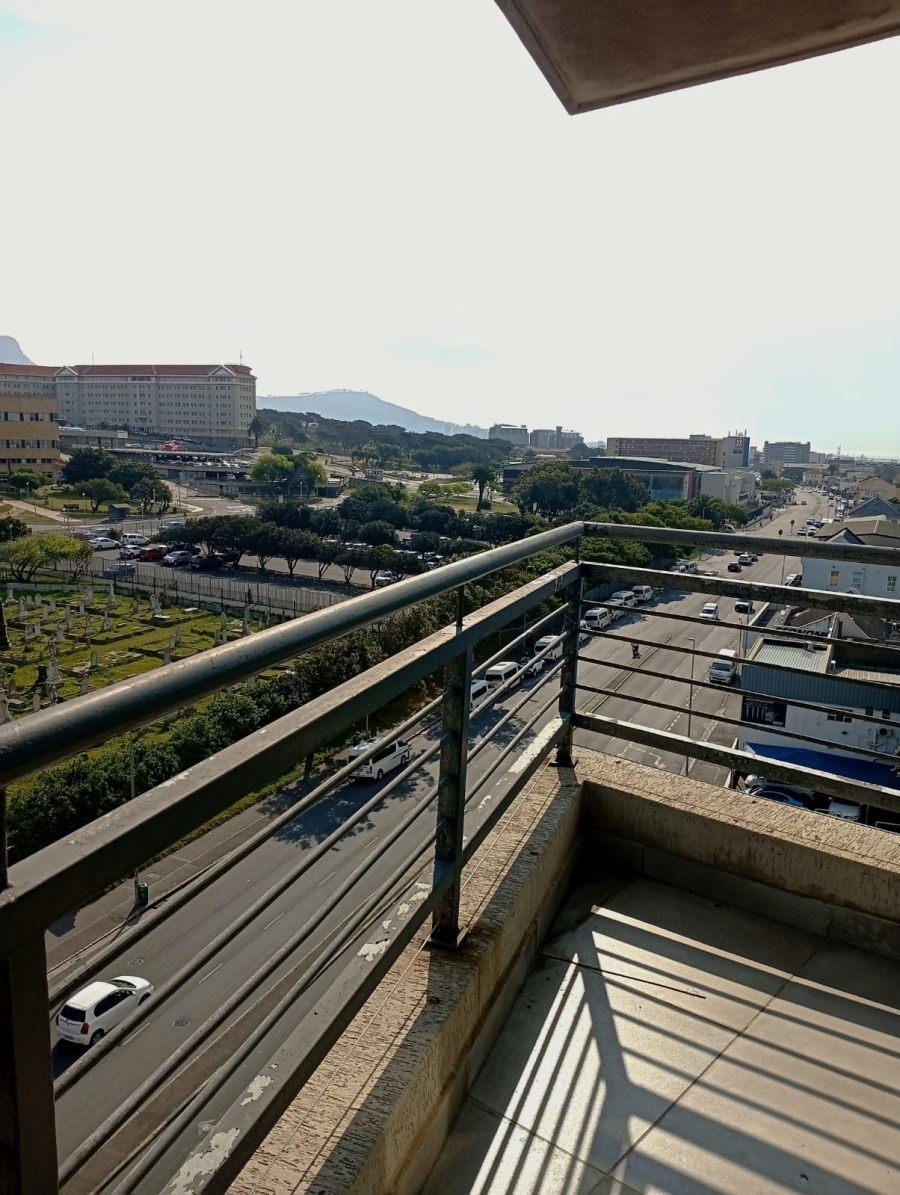 2 Bedroom Property for Sale in Observatory Western Cape